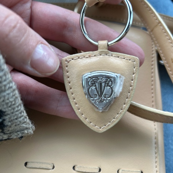 Blaine Trump Beige Leather crossbody Handbag - Picture 8 of 10